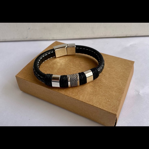 Black leather bracelets for men and women, braided magnetic. - Picture 4 of 12